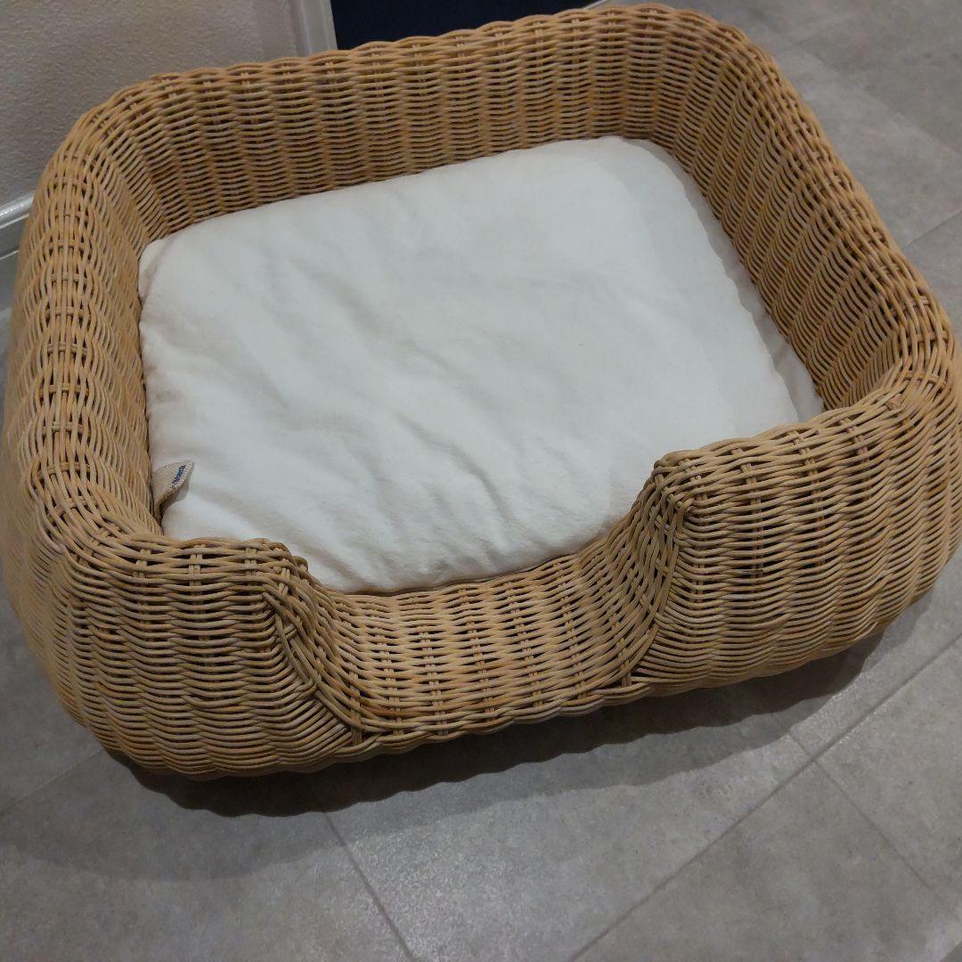 ＳＦＥＲＡ ラタン製 ペットベッド 小型用 美品!!