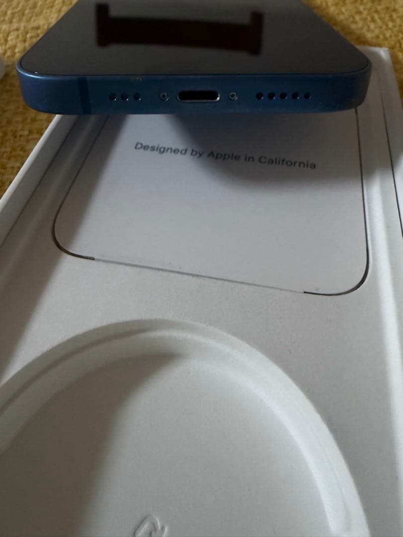 Apple iPhone13 ブルー本体