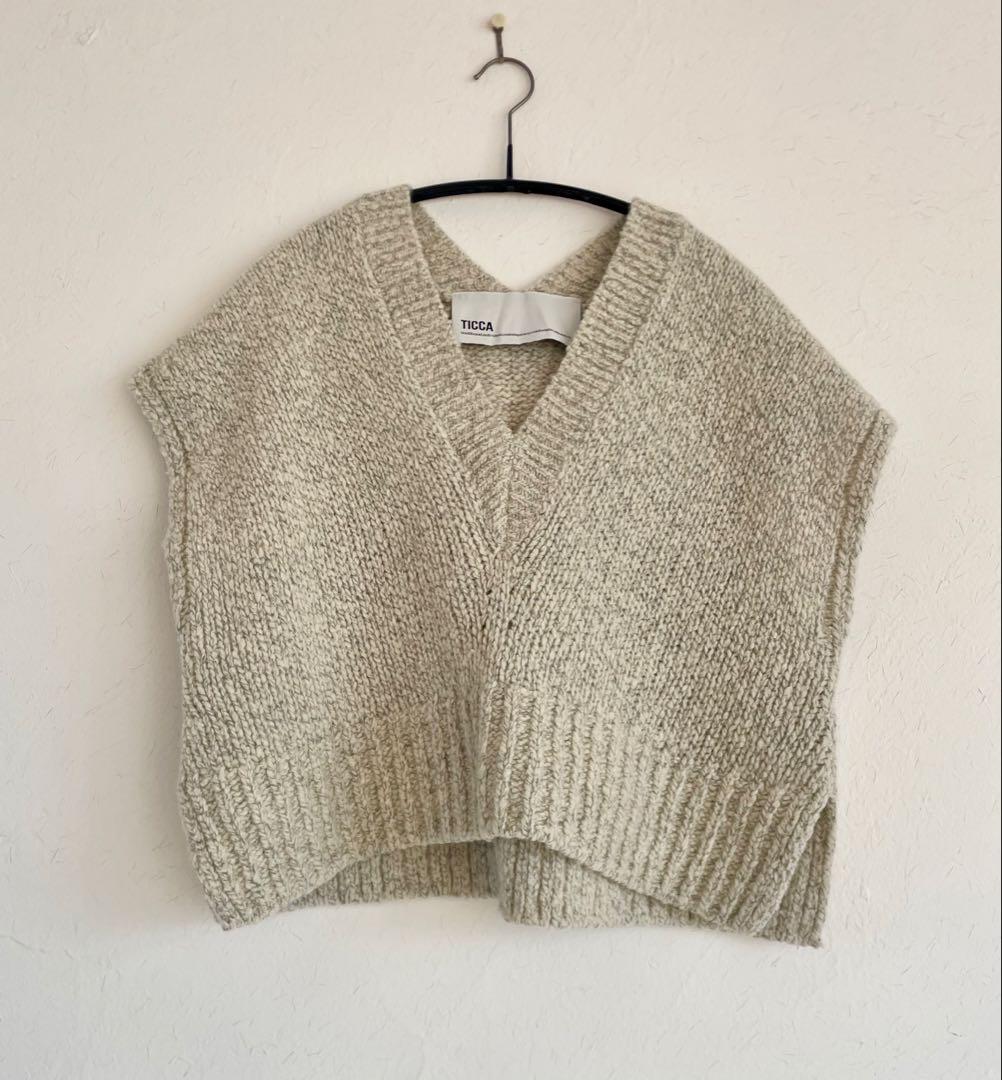 TICCA ティッカ　Vネックニットベスト　OFFWHITE