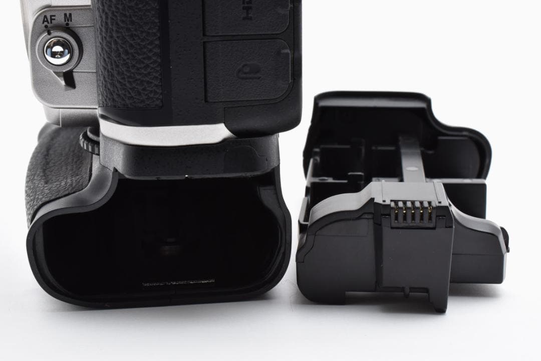 ほぼ新品 ニコン　Nikon Df ボディ 《ショット数395回》 1279