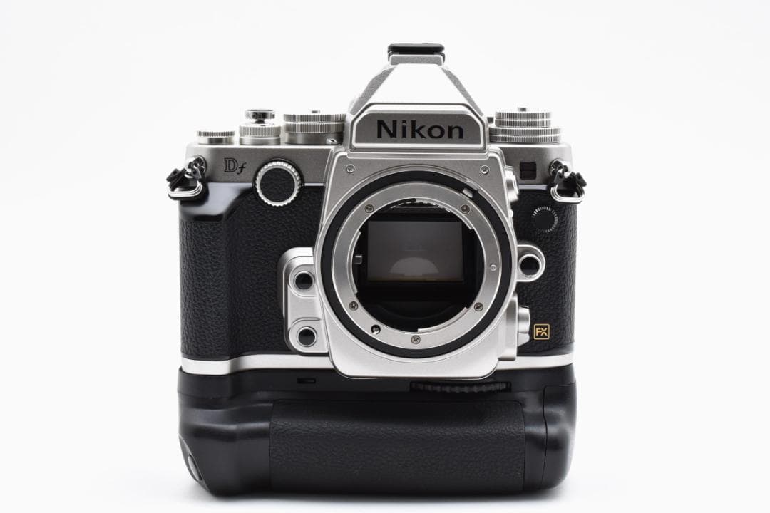 ほぼ新品 ニコン　Nikon Df ボディ 《ショット数395回》 1279