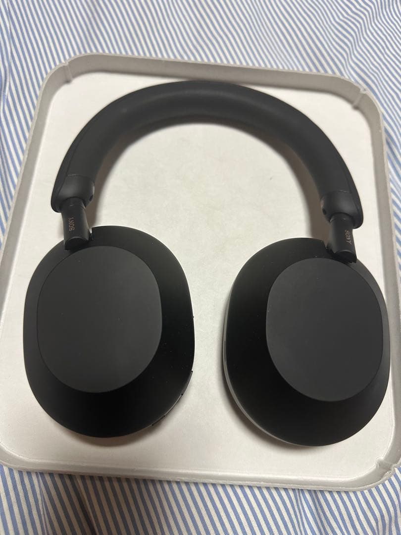 sony wh 1000xm5 ソニー　ワイヤレスヘッドホン
