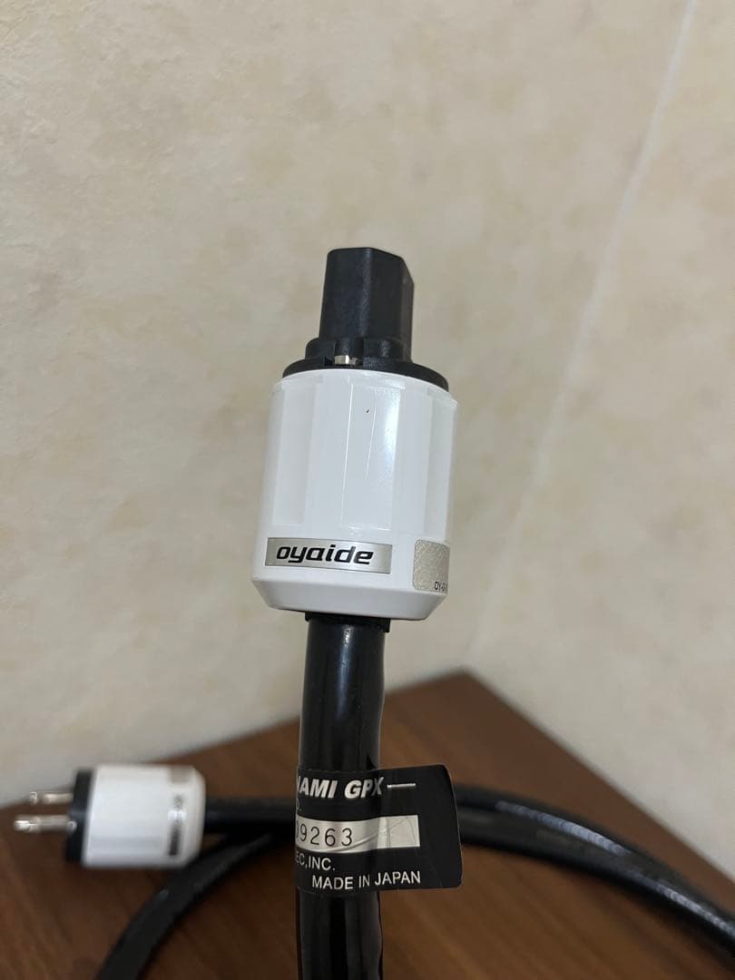 Oyaide TUNAMI GPX-R 電源ケーブル オヤイデ