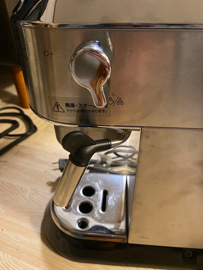 デロンギ EC680 エスプレッソマシン　カプチーノメーカー デディカ シルバー