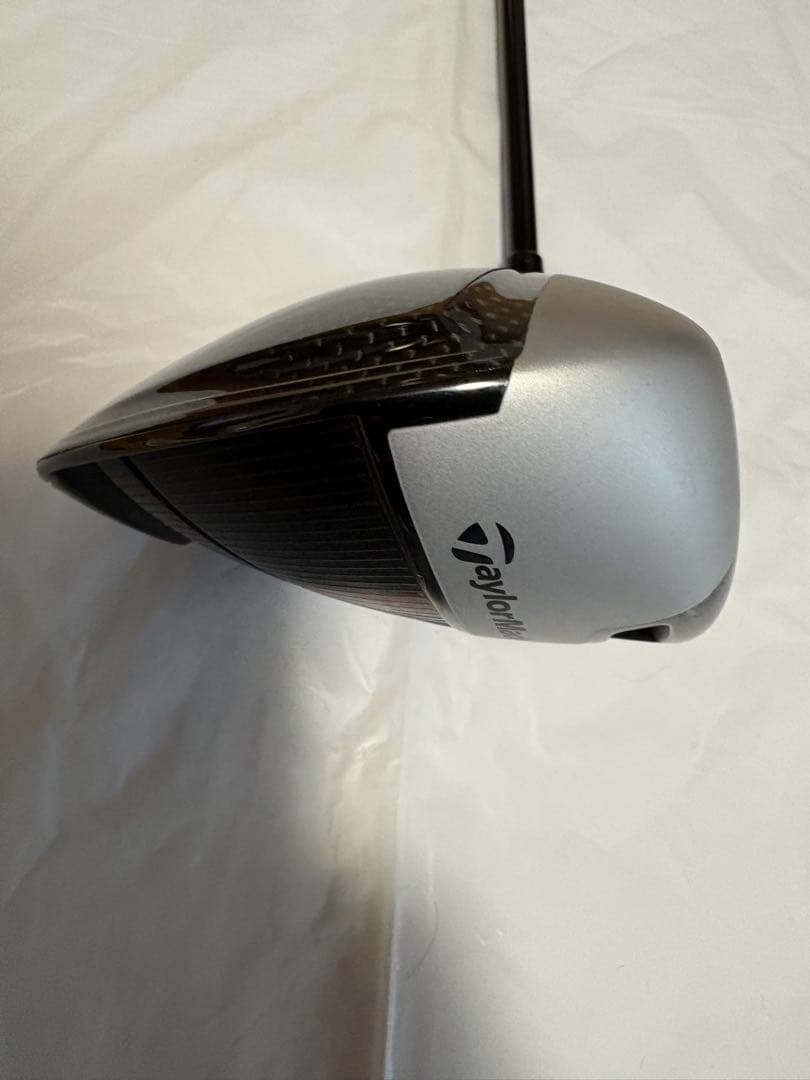 クマ【極美品】テーラーメイド Ｍ4ドライバー10.５度 純正Ｒシャフト