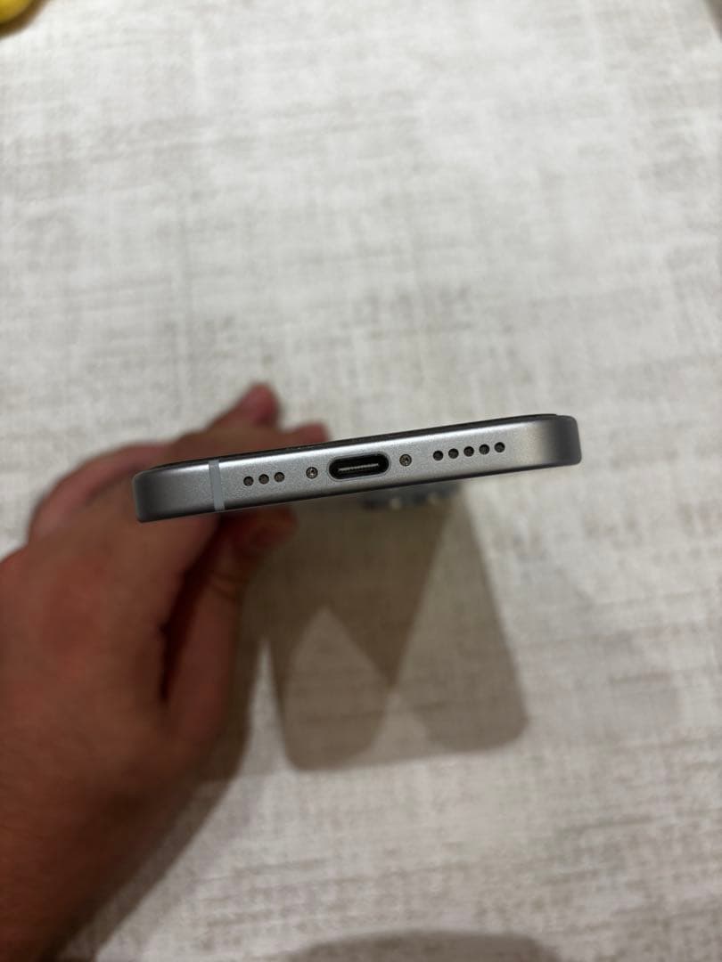 iPhone15 128GB ブルー SIMフリー 箱付 超美品 ハートケース