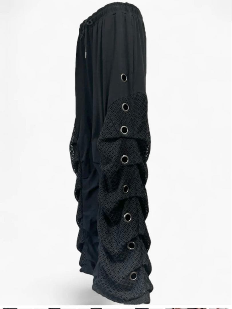 ボリュームアイレットパンツ