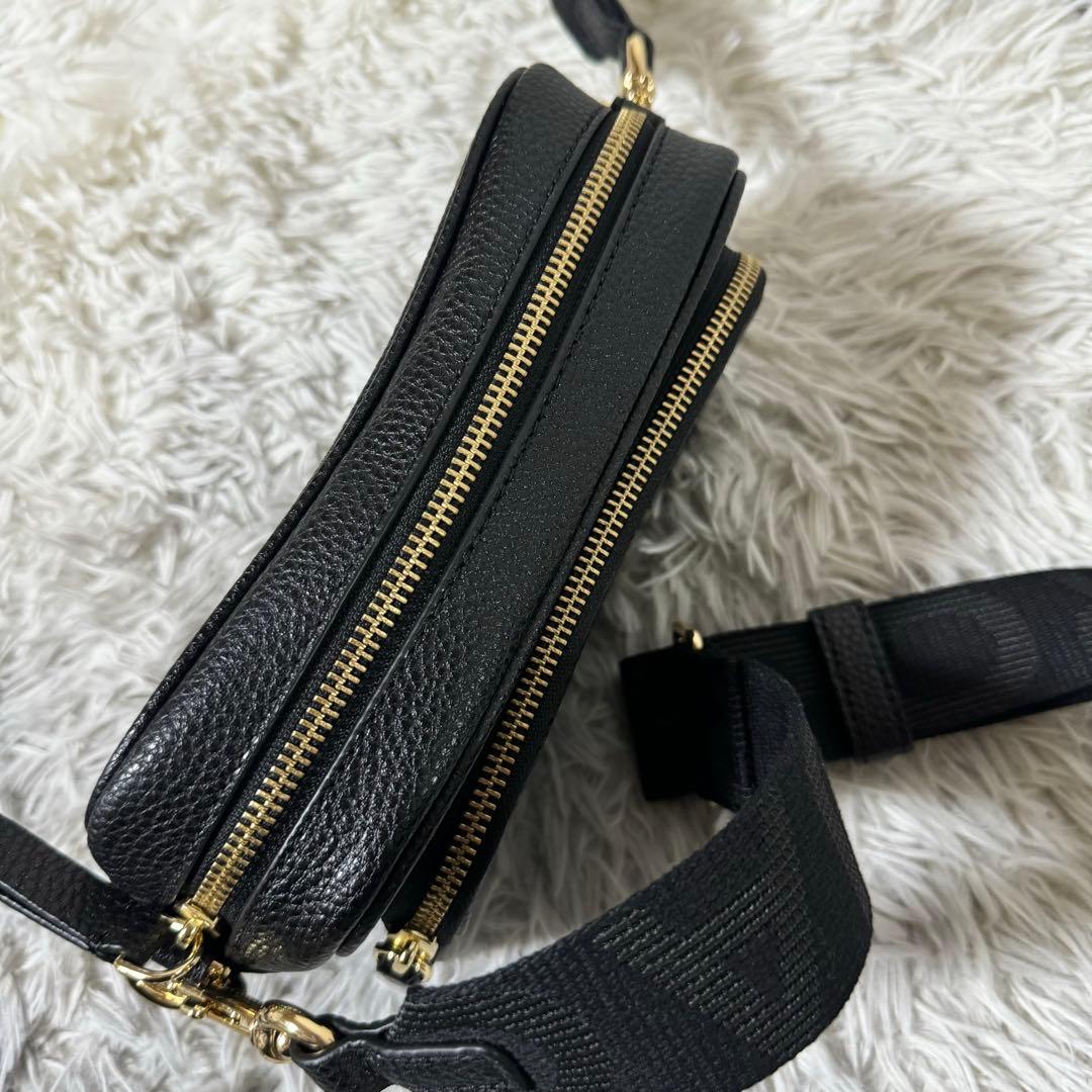 新品未使用✨MARC JACOBS the cross body bag 黒