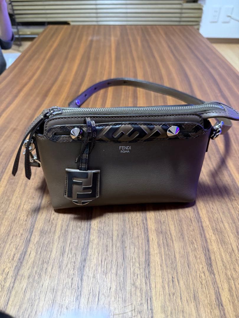FENDI ショルダーバッグ