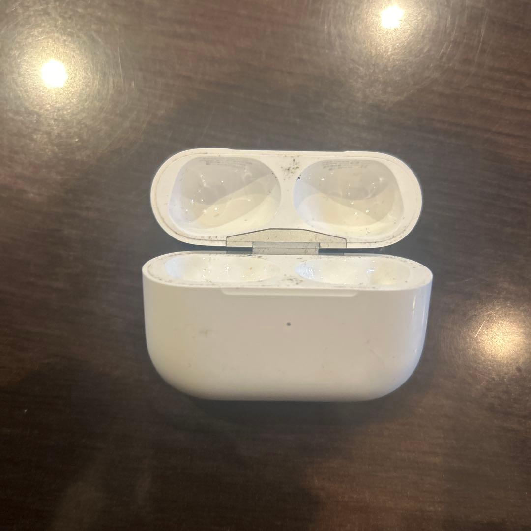 AirPods本体 ホワイト ケース付き