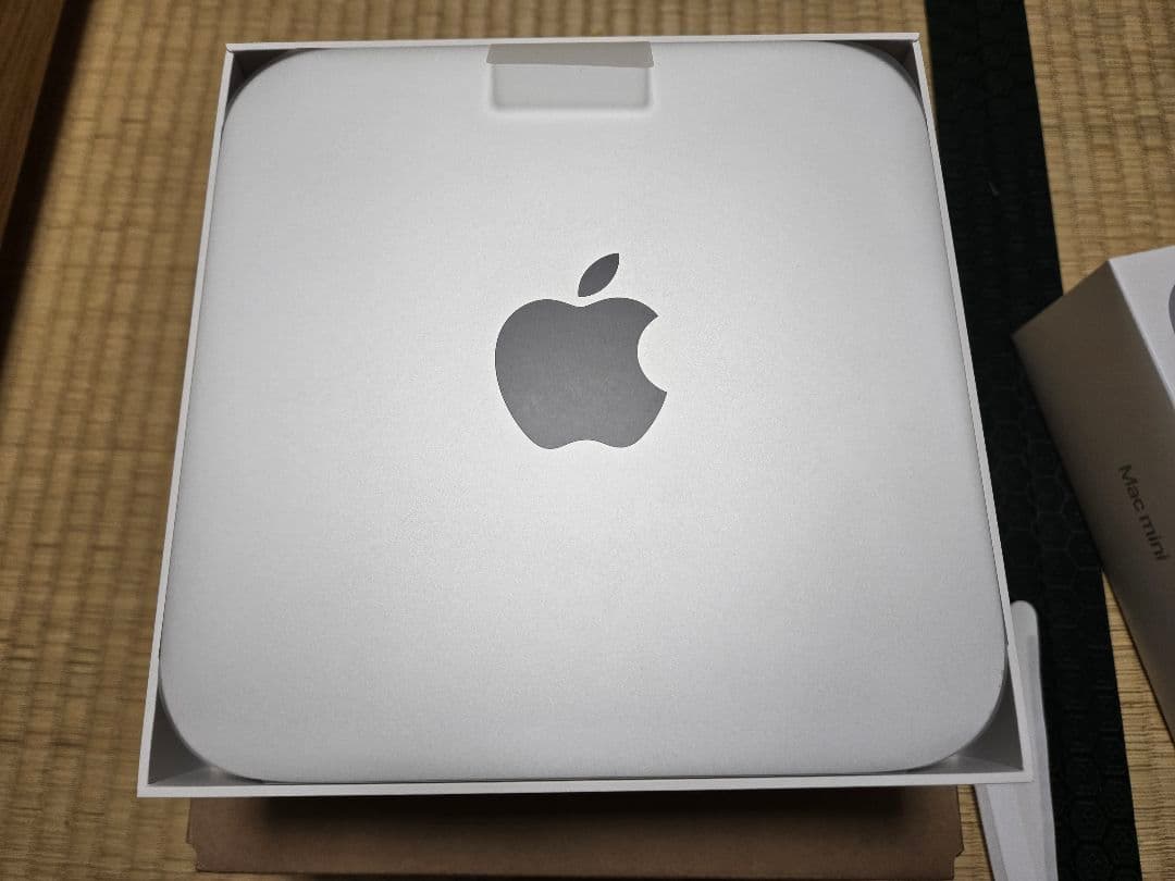 Apple Mac mini 2023 A2686 M2チップ おまけ