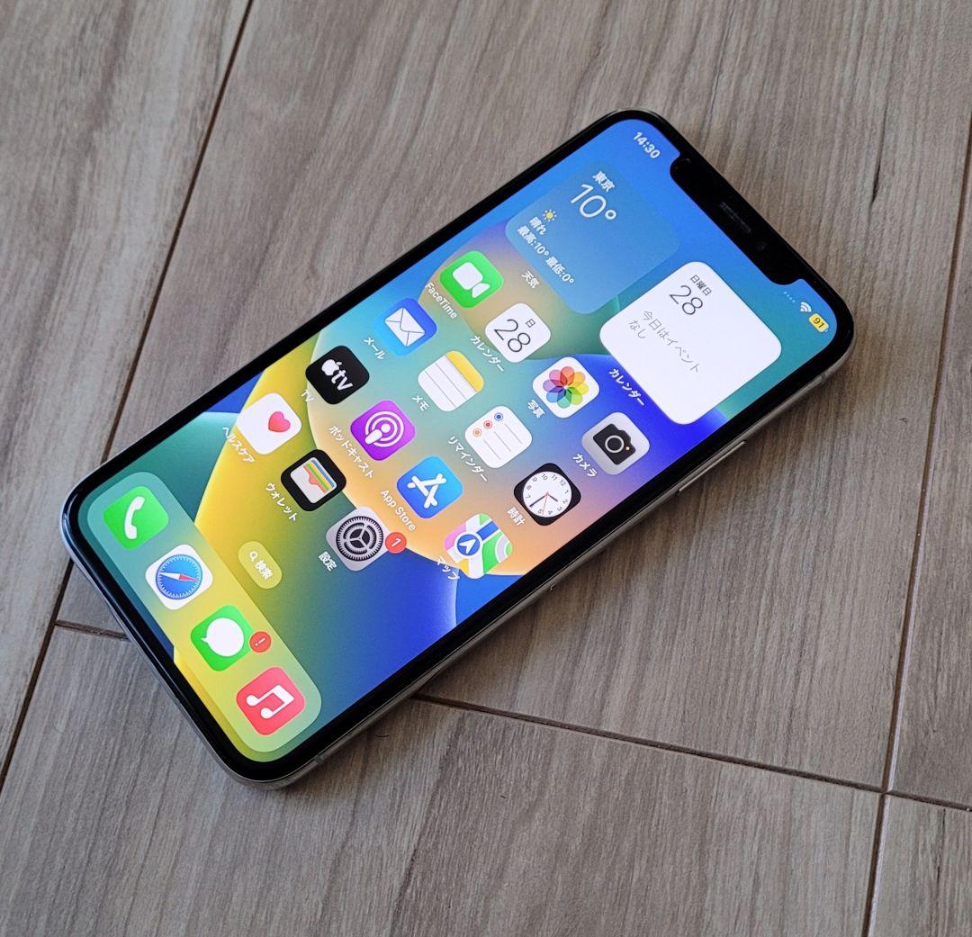 良品 iPhone X 256GB