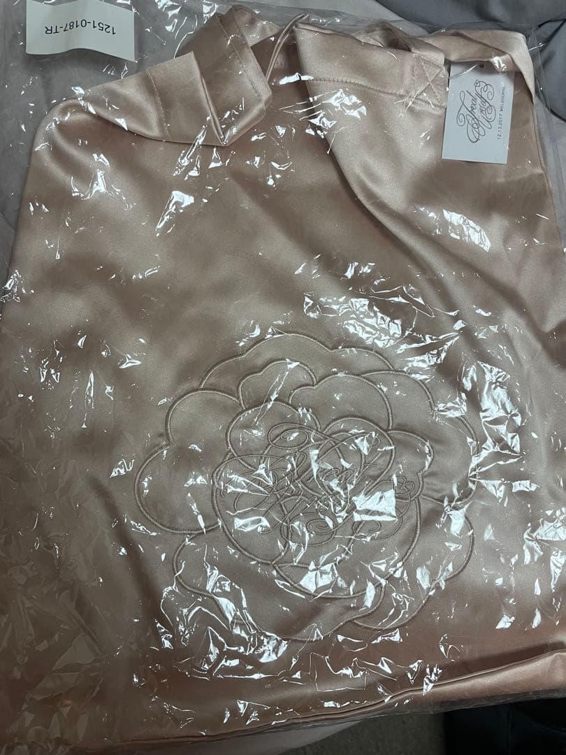 Treat Ürself 完売ドレス 新品未使用 タグ付き　おまけ付き