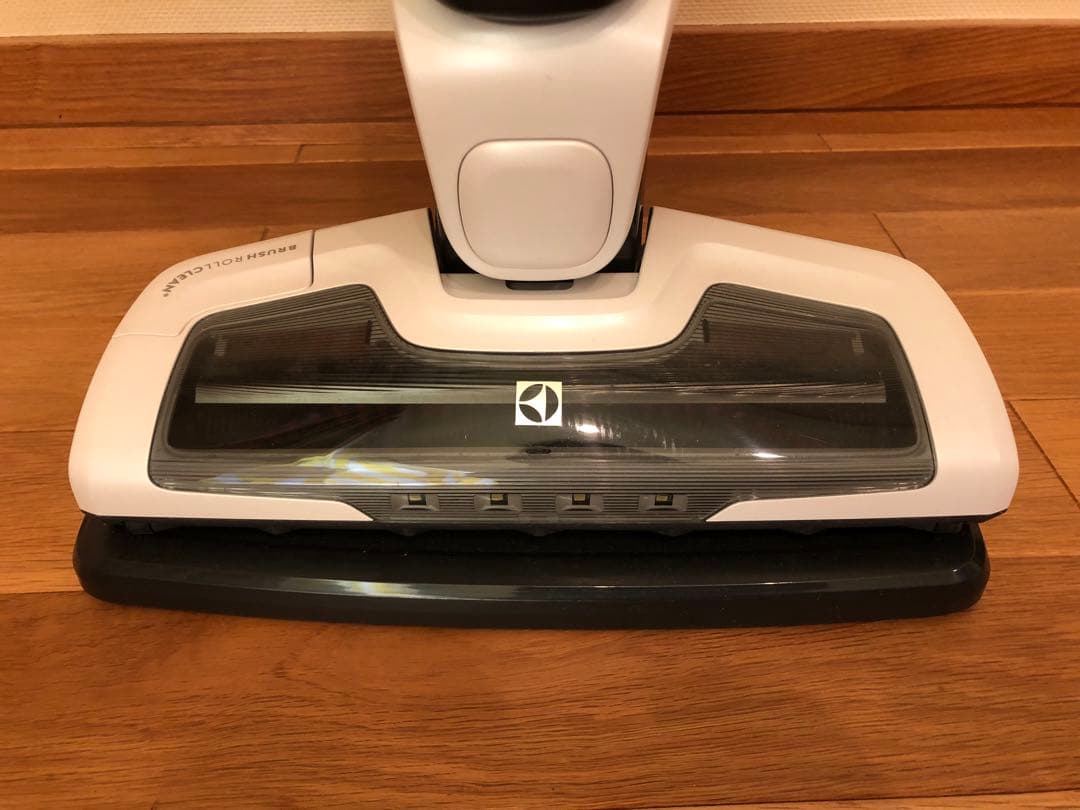 ちぇりさん専用。美品！ エレクトロラックス掃除機 ZB3325B 価格相談OK！