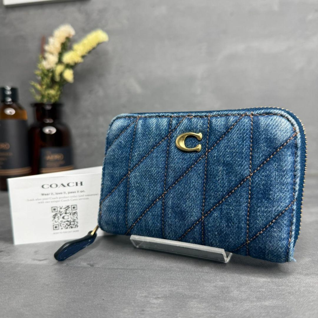 ★未使用品★COACH デニム キルティング ラウンドジップ マルチケース