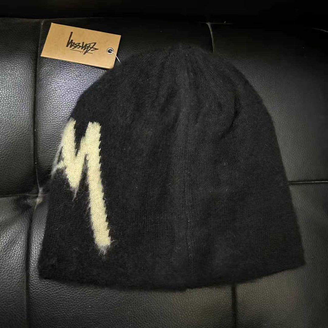 こーちゃStussy ニット帽とフレッドペリートレーナーMサイズ二つまとめ