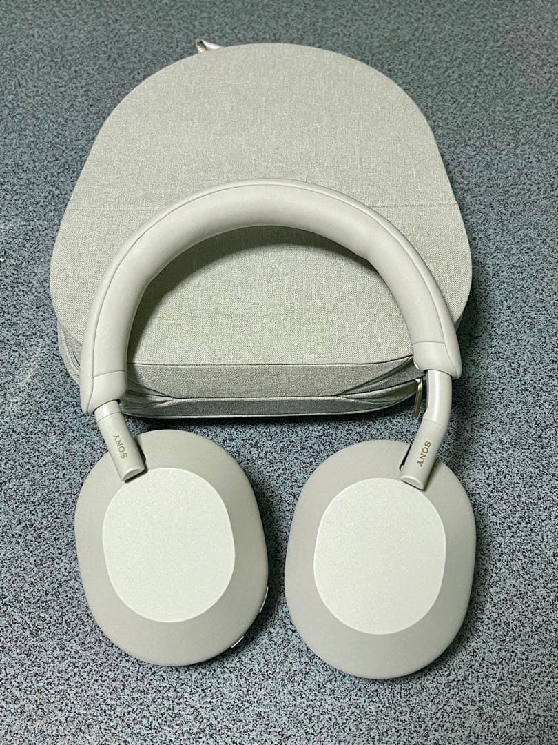 Sony WH-1000XM5 ワイヤレスヘッドホン ケース付き