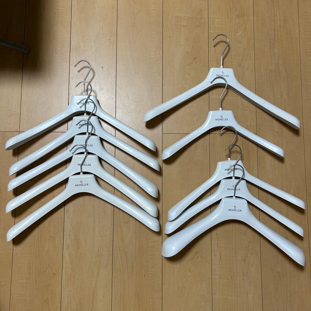 MONCLER ホワイトハンガー 10本セット