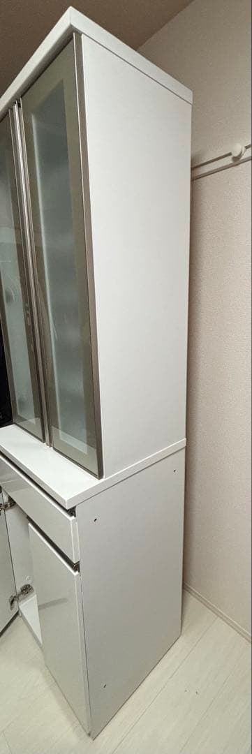 ひ*ん様 美品　ニトリ　リガーレ　食器棚　白　人気シリーズ　60幅