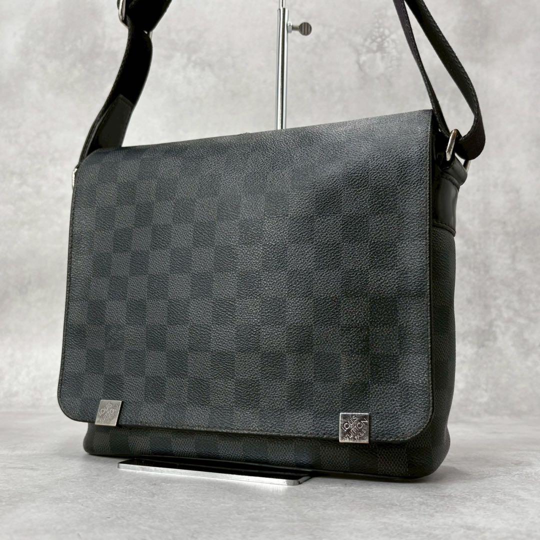 LOUIS VUITTON ダミエ グラフィット　ショルダーバッグ
