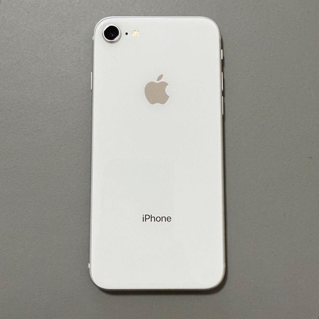 iPhone 8 64GB本体　SIMロック有 Apple