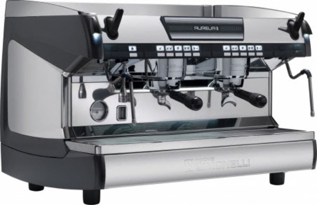 Nuova Simonelli「Aurelia II」エスプレッソマシン