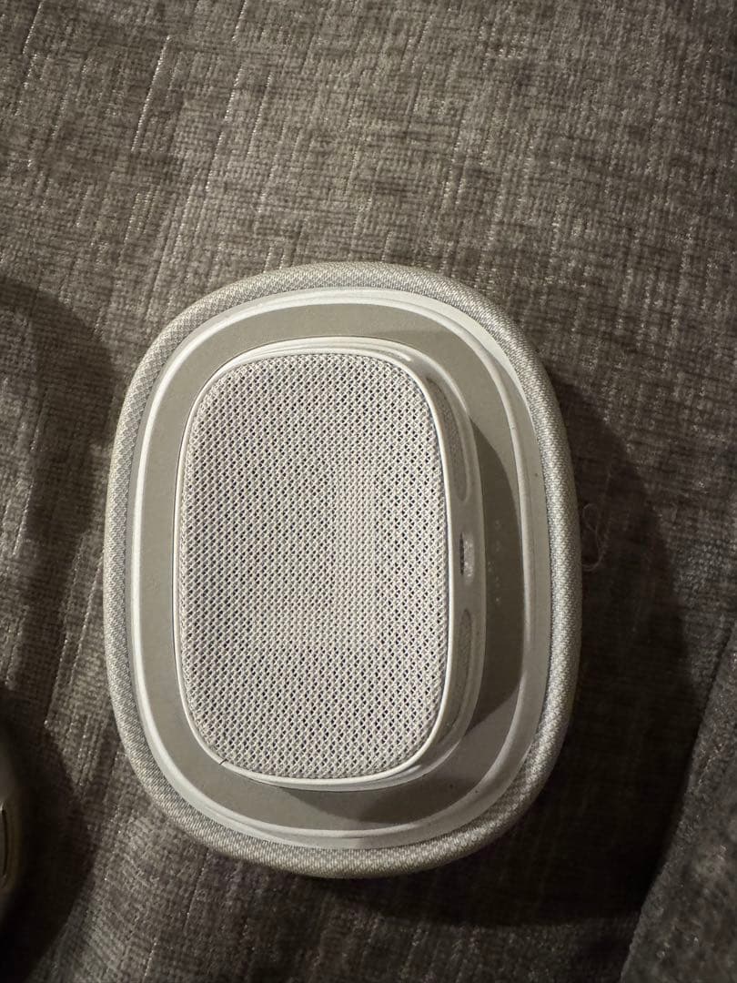 シルバー ワイヤレスヘッドフォン 本体