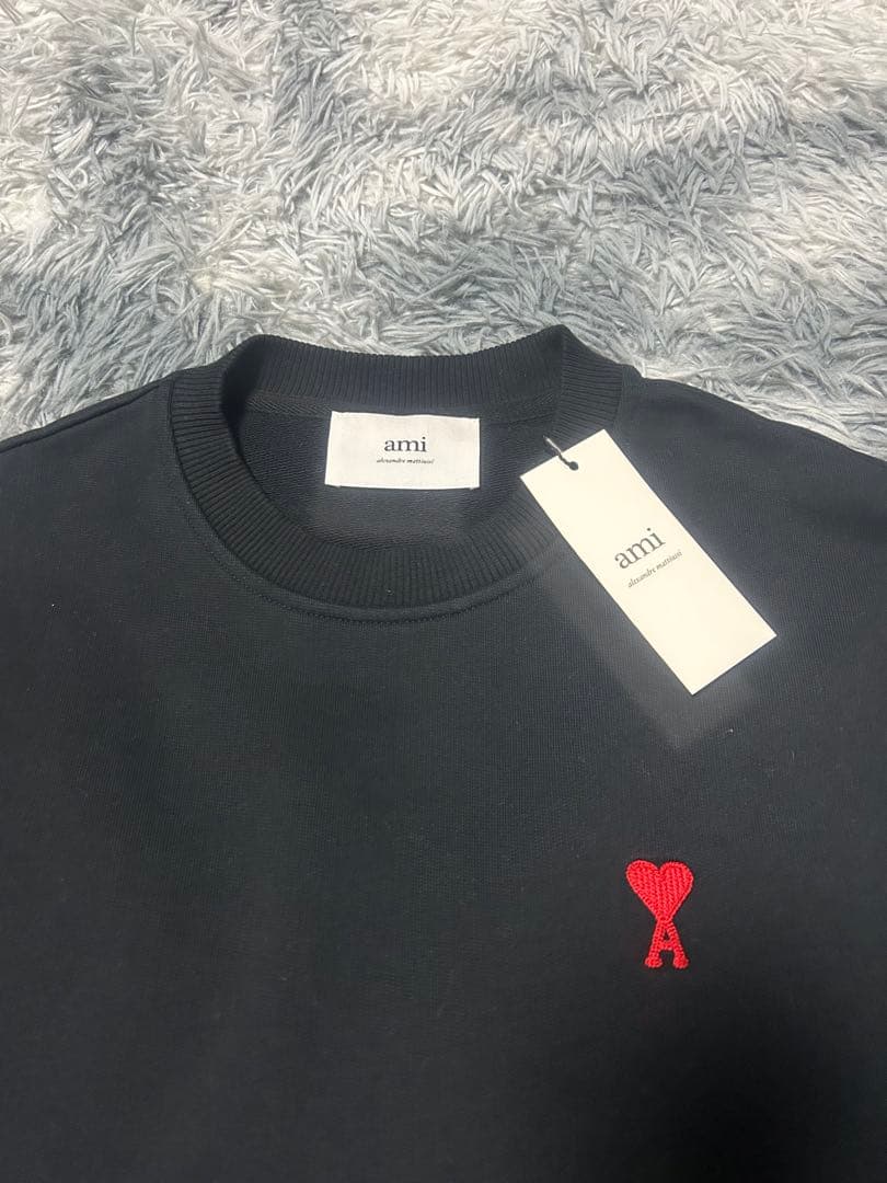 YYA_A　美品✨ami ブラック クルーネックスウェット