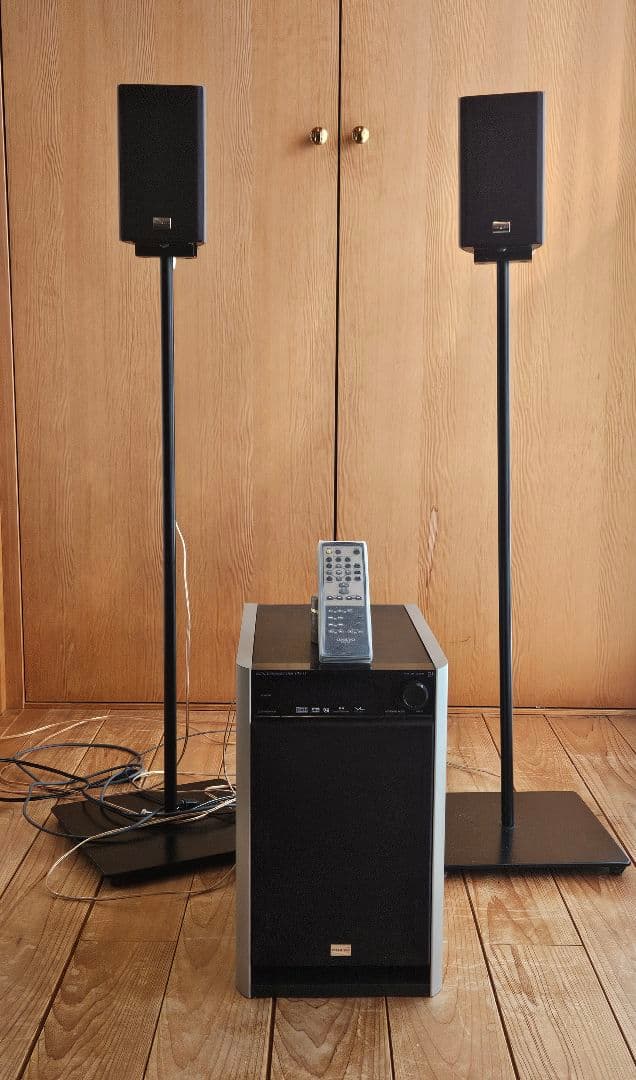 ONKYO HTX-11PAW デジタルサラウンドシステム(純正スタンド付き)