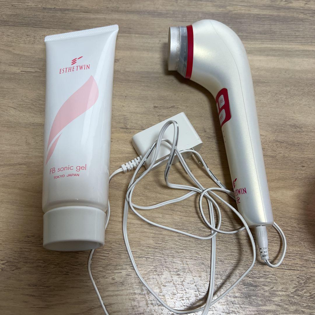 エステツインSE FBソニックジェル　美顔器 箱あり