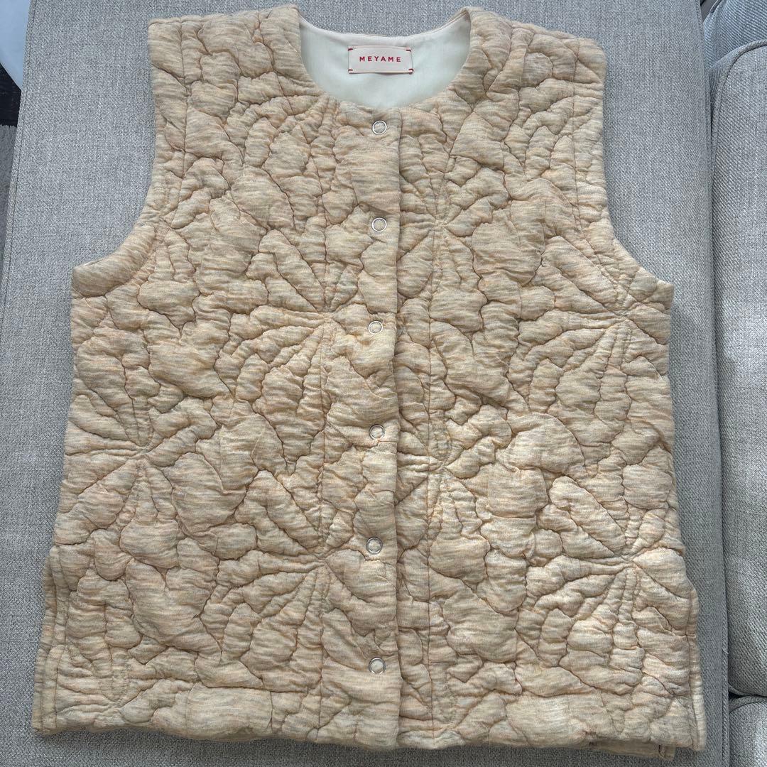MEYAME ベージュ キルティング ノースリーブベスト