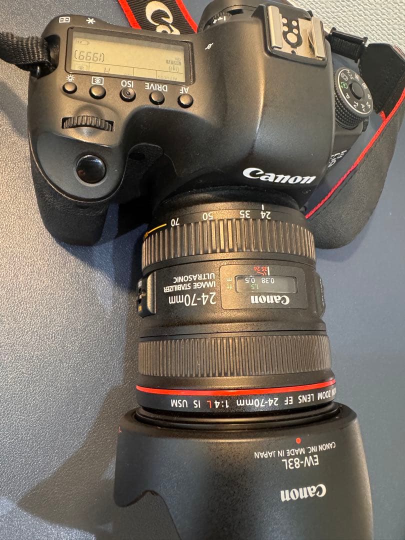 デジタルカメラ Canon EOS 6D + 24-70mm