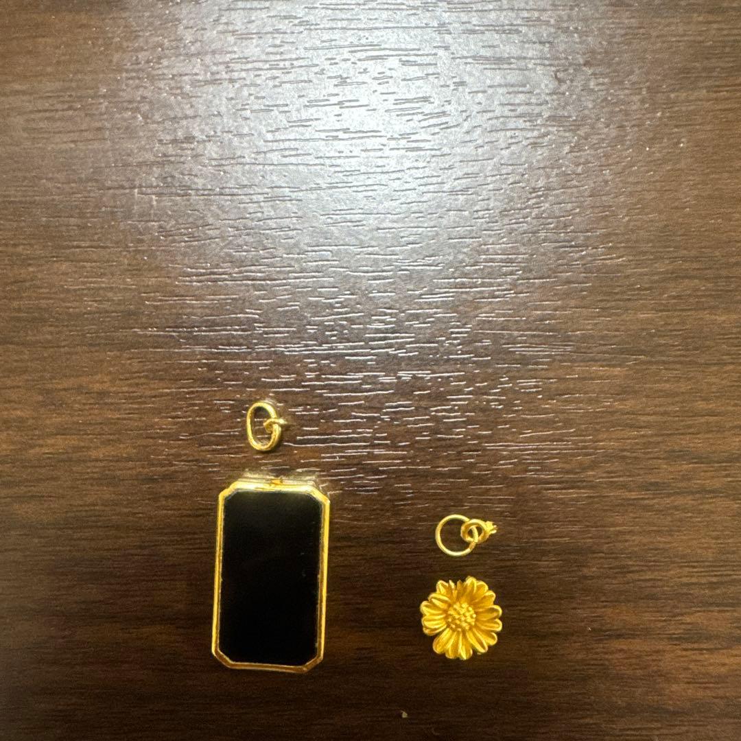 o*様 18金 長方形ペンダント 花型チャーム セット