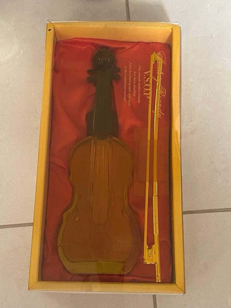 サントリーウイスキーとオールドパーとロイヤルとサントリーブランディV￼SOP ￼