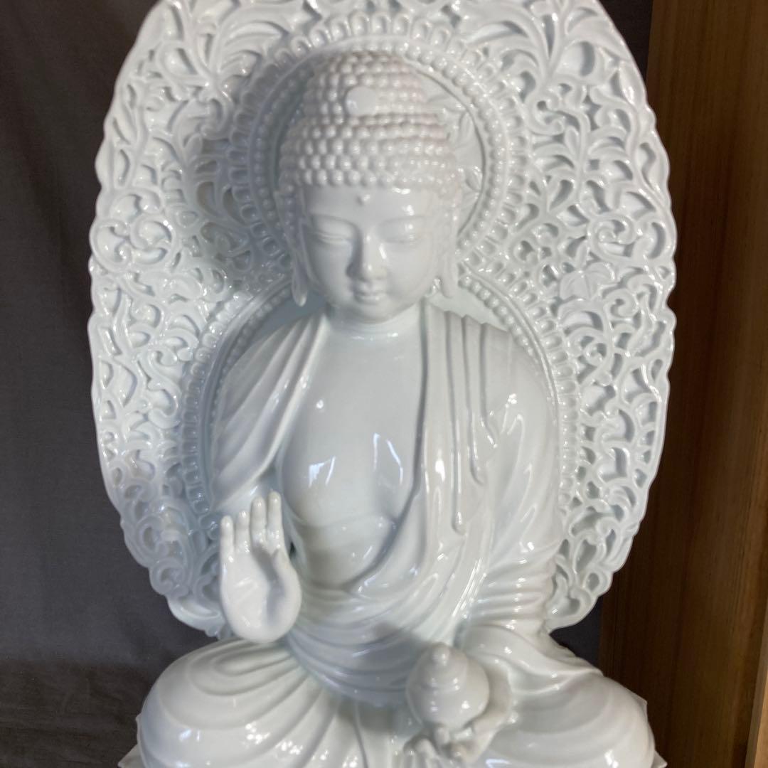 【期間特別価格】日本の名窯　重要無形文化財　有田肥蝶山　樋渡陶六作　薬師菩薩像