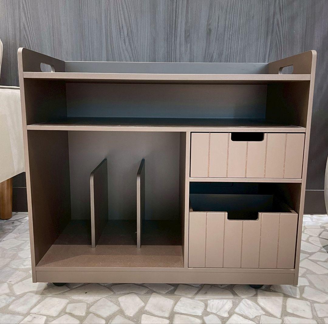 エステ、リビング、キッチン収納 キャスター、収納付き