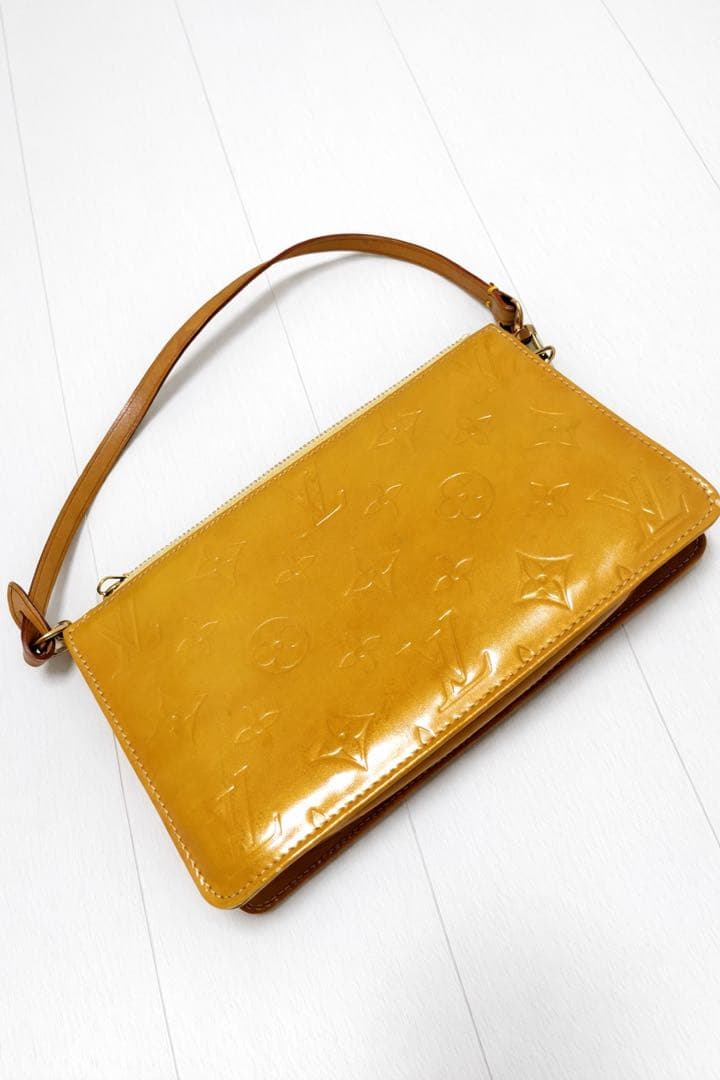 ルイヴィトン ヴェルニ レキシントン アクセサリーポーチ ショルダーバッグ