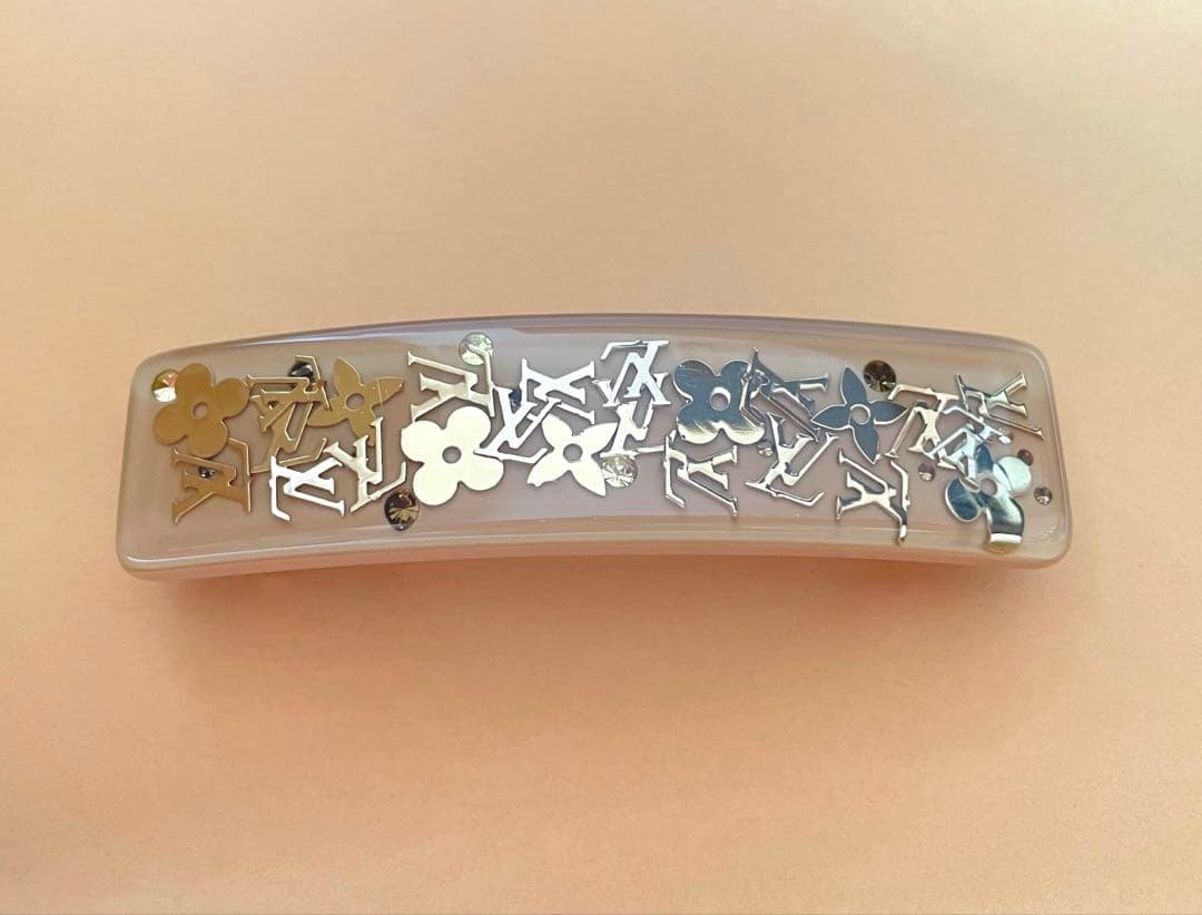 Louis Vuitton ロゴバレッタ