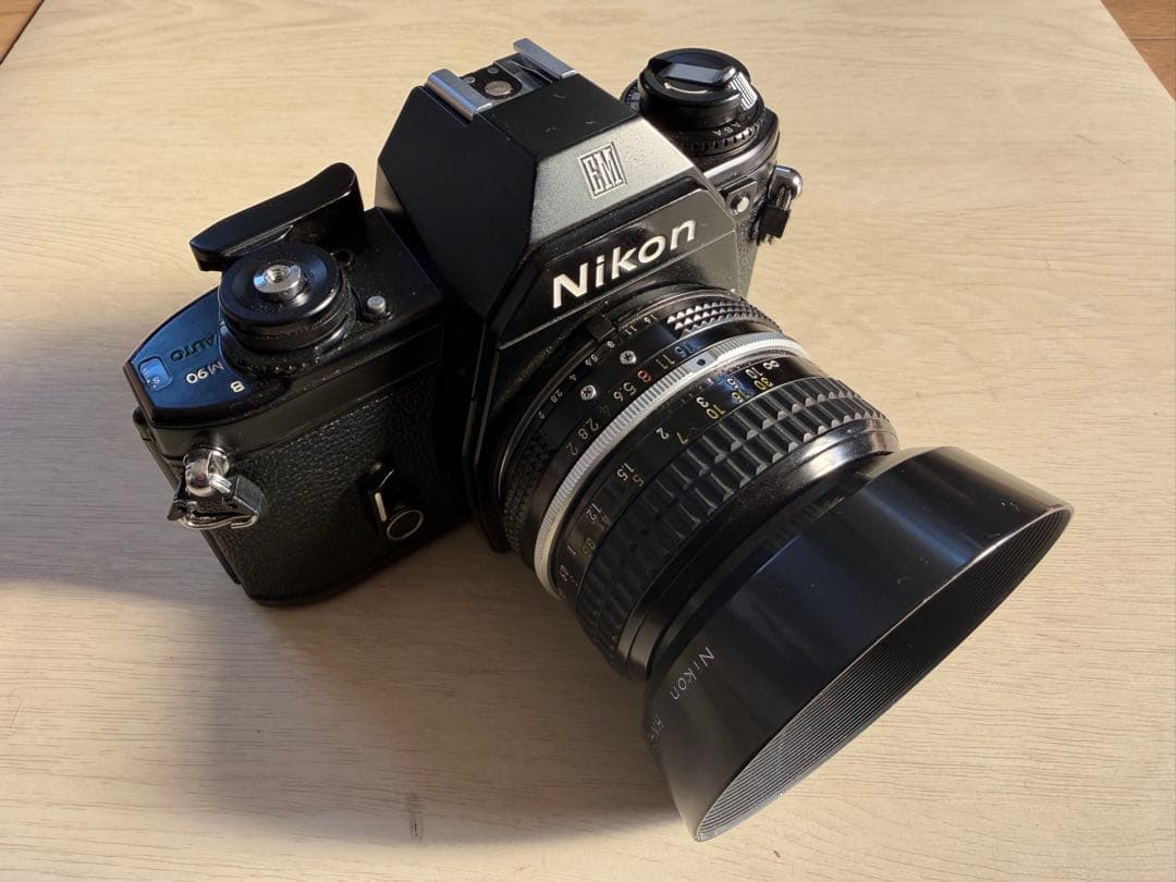 Nikon EM 一眼レフカメラ NIKKOR 50mmレンズ付き
