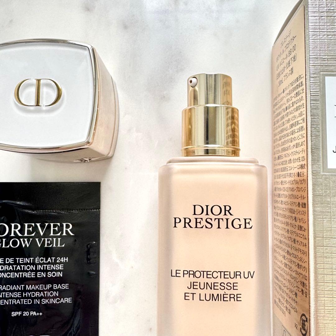 Dior プレステージ ホワイトルプロテクターUVルミエールBB 00