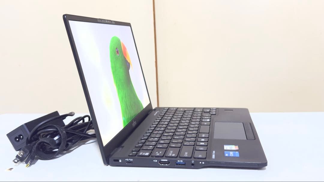 fujitsu U9312/K i5 1245U メモリ8GB/ SSD256