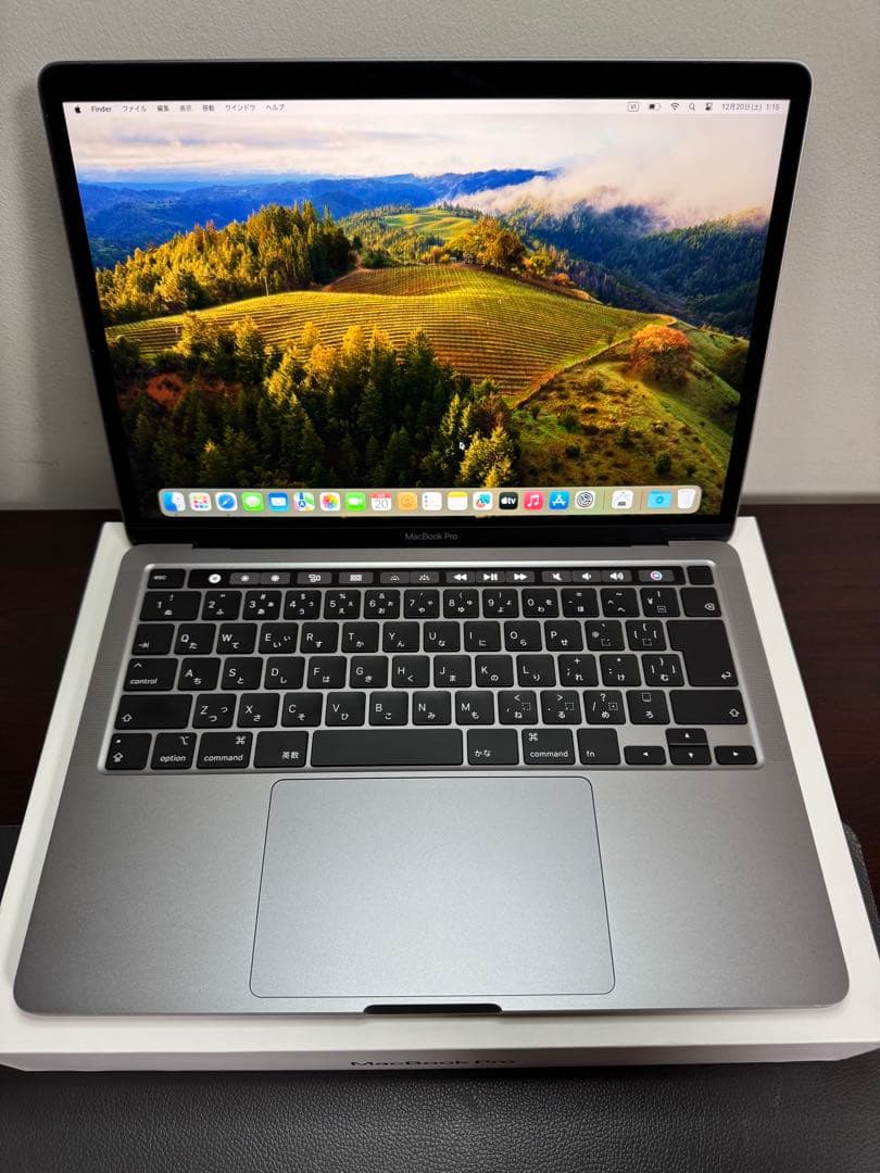MacBook Pro 2020、13インチ、スペースグレイ。