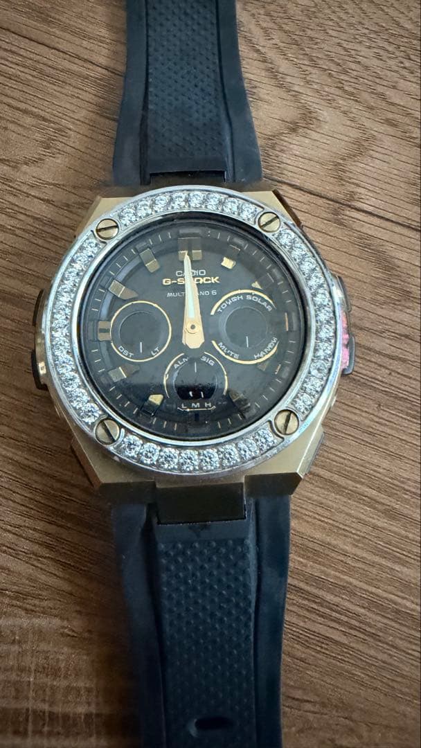 G-SHOCK ダイヤモンド風装飾 デジタル腕時計（ジャンク）