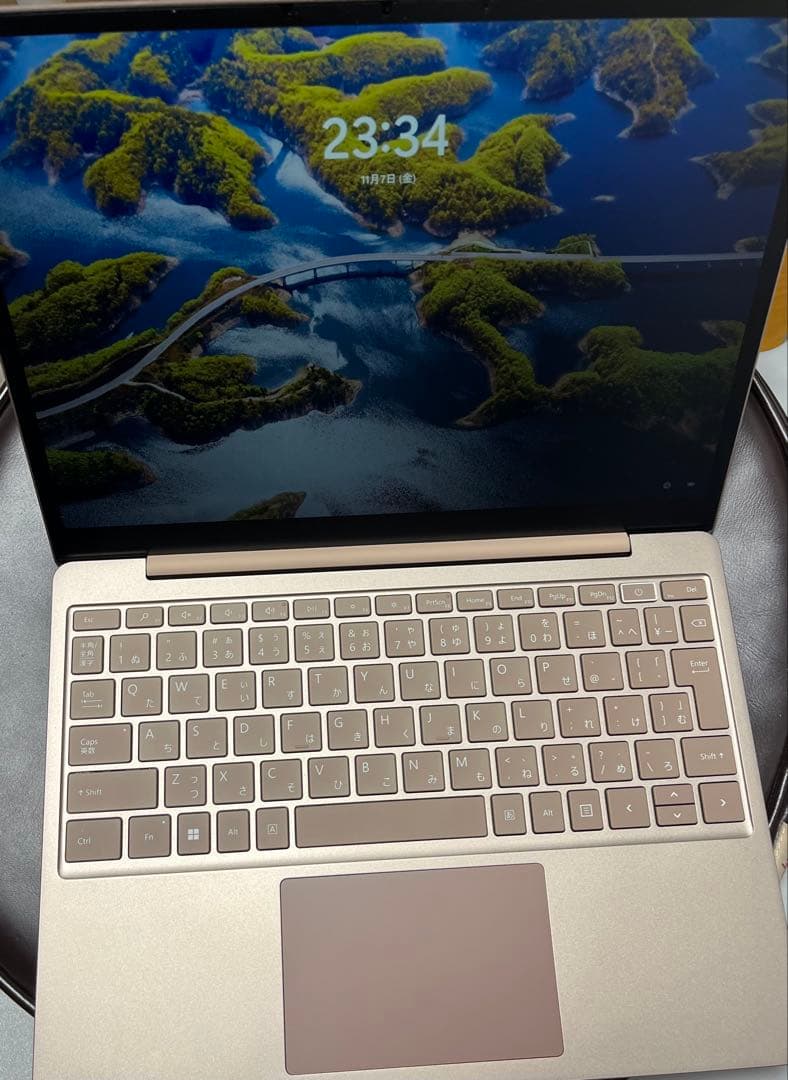 Microsoft Surface ® Laptop Go 2