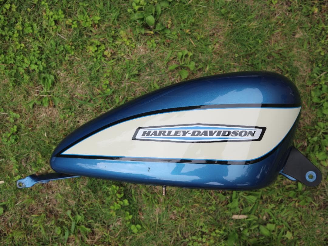 ハーレーダビッドソン　スポーツスター05 キャブ車　タンク