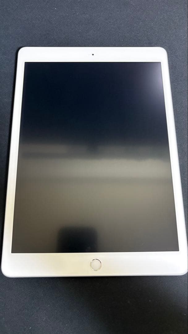 ひ*こ様 iPad 第8世代 wifiモデル + apple pencil 第1