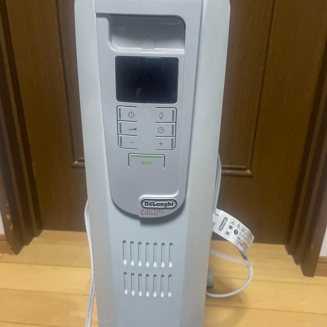 DeLonghi デジタルオイルヒーター KHD410812-GC