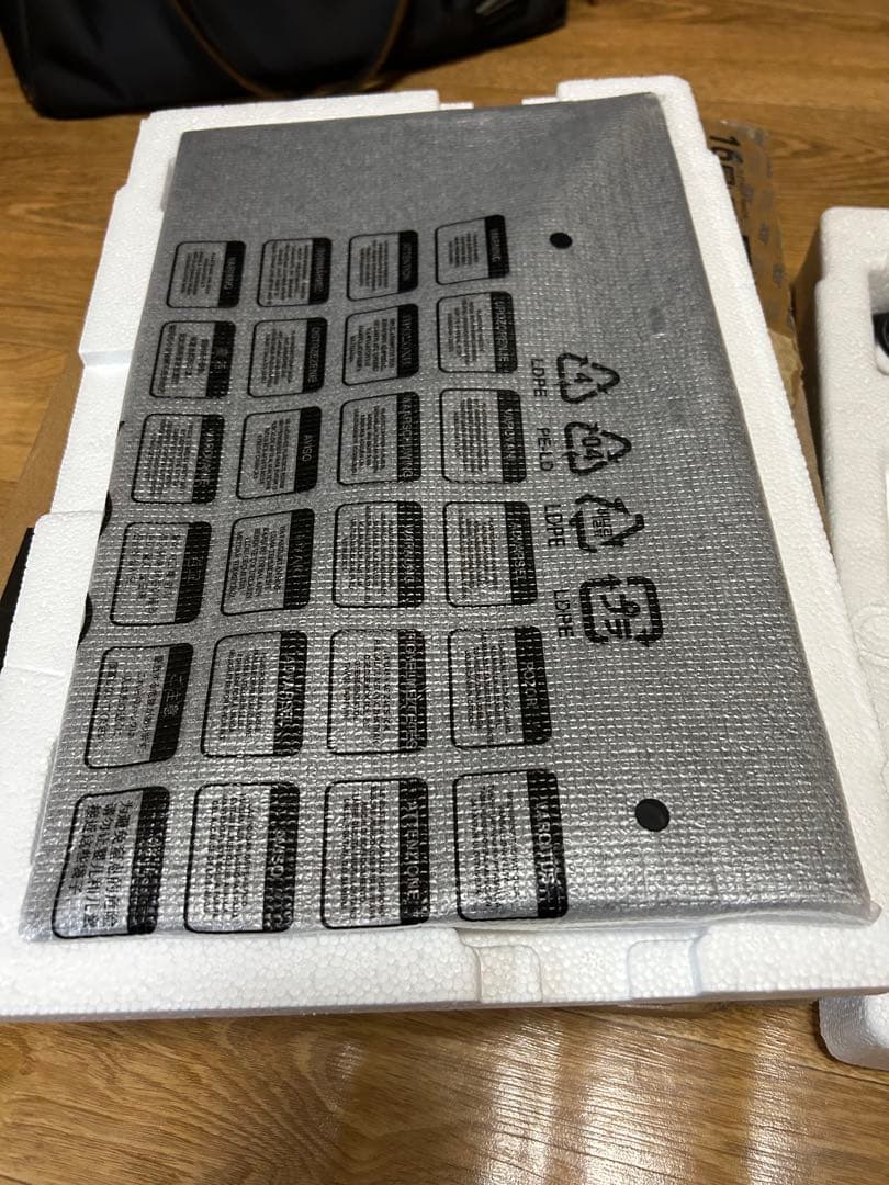 Acer 15.6型 PM161Qbu モバイルモニター