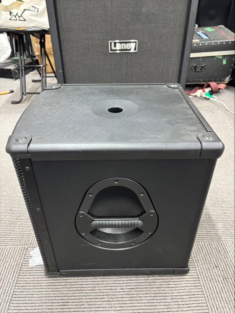 DG　behringer B1200D PRO