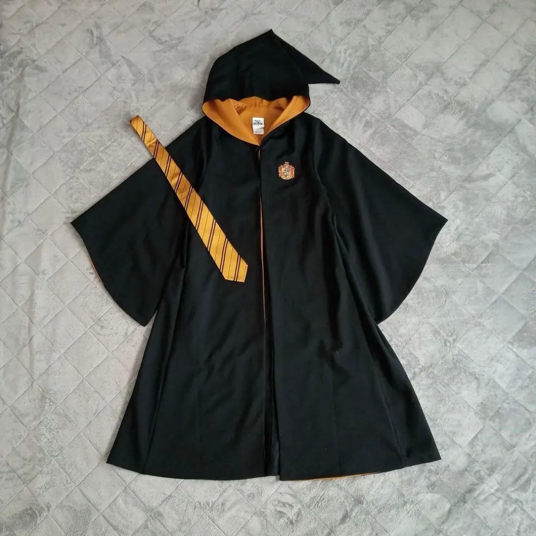 公式　ハリーポッター　ハッフルパフ　フード付きローブ　ネクタイ付き　M